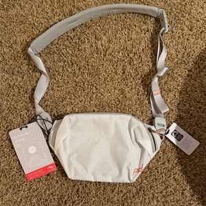 Peak Design White Outdoor Sling Bag